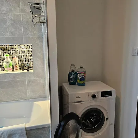 Spacious & Cozy - 3 Bedrooms Шас-сюр-Рон
