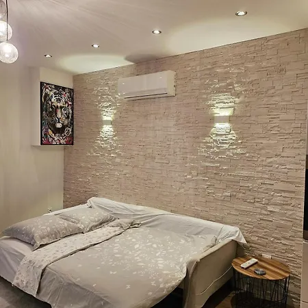Spacious & Cozy - 3 Bedrooms Апартаменты Шас-сюр-Рон